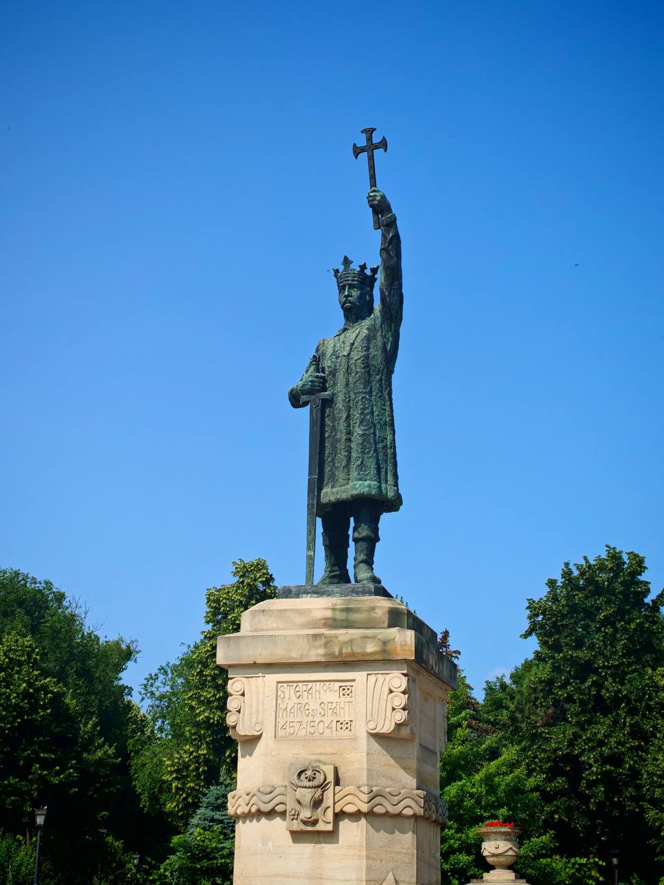 Mileștii Mici Tour (The World’s Largest Wine Cellar)